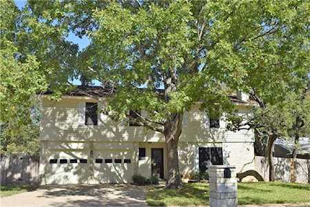 2706 Harleyhill Dr Austin, TX 78745