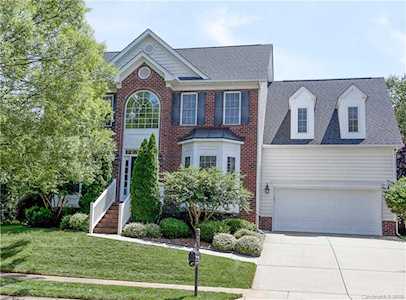 14506 Harvington Dr Huntersville, NC 28078