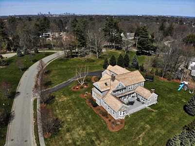 4 Fletcher Steele Way Milton, MA 02186