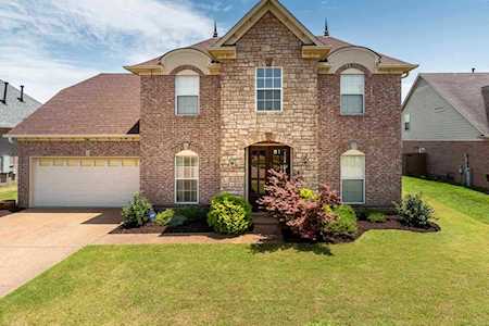 5070 Sawyer Lake Dr Bartlett, TN 38002