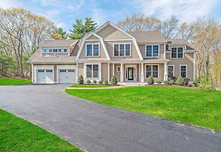 84 Forest Avenue Cohasset, MA 02025