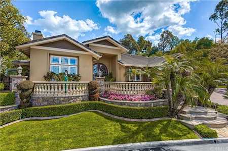 590 S Falling Star Drive Anaheim Hills, CA 92808