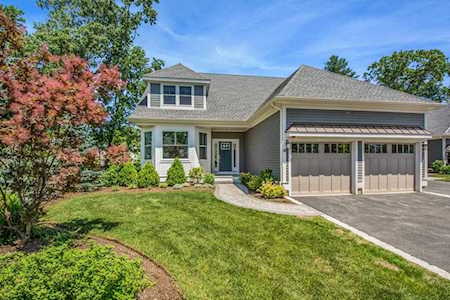 20 Woodmere Drive #10 Milton, MA 02186