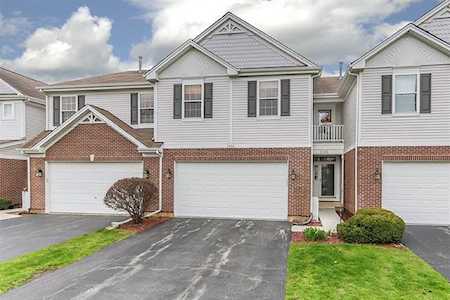 2555 Lorraine Circle Geneva, IL 60134