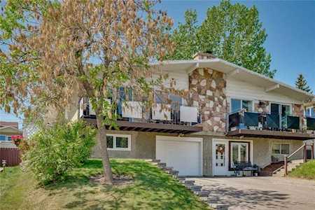 1005 Hunterhaven Road NW Calgary, AB T2K 4K4