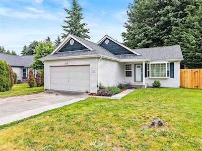 6834 Troy Lane NE Bremerton, WA 98311