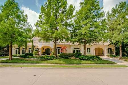5212 Runnin River Drive Plano, TX 75093