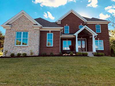 3208 Meadow Bluff Way Louisville, KY 40245