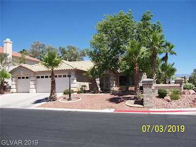8300 Mountain Heather Ct Las Vegas, NV 89149