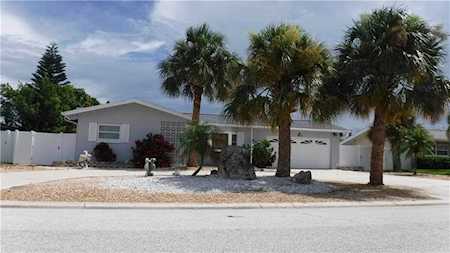 105 23Rd Street Belleair Beach, FL 33786