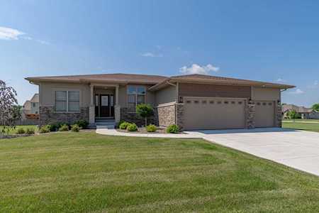 474 Deerfield Dr Oswego, IL 60543