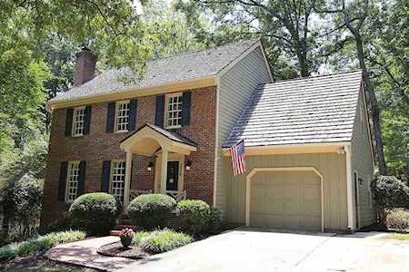 2324 Brisbayne Circle Raleigh, NC 27615