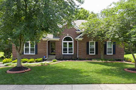 1309 Crosstimbers Dr Louisville, KY 40245