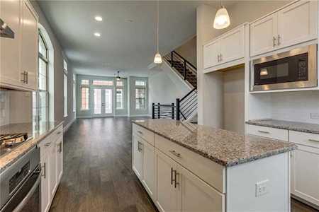 1311 Branchwood Place Dallas, TX 75215