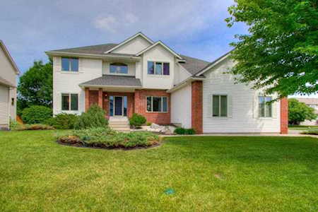 8700 Stratford Crossing Brooklyn Park, MN 55443