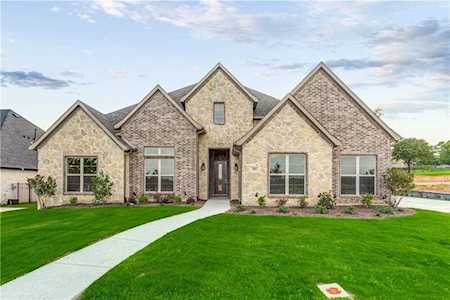 281 Glen Innes Drive Argyle, TX 76226
