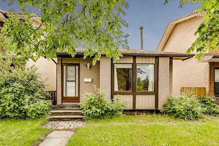 711 Whiteridge Road NE Calgary, AB T1Y 4K4