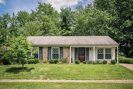 1817 Cimmaron Trail Louisville, KY 40223