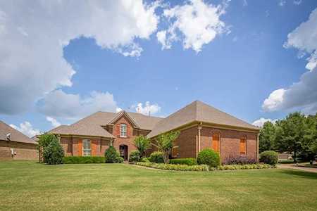 4593 Mount Gillespie Dr Lakeland, TN 38002