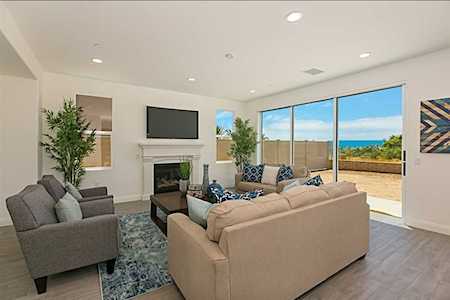 6637 Peregrine Place Carlsbad, CA 92011