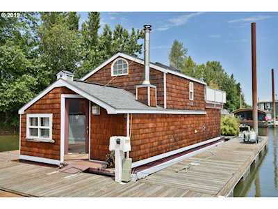 34326 Johnson Landing Rd #C2 Scappoose, OR 97056
