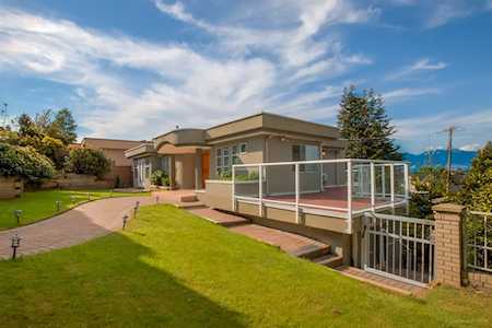 2421 Eddington Drive Vancouver, BC V6L 2G2