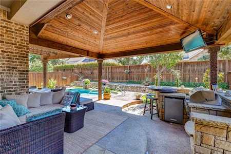 8505 Bayberry Avenue Lantana, TX 76226