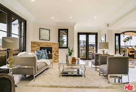 462 S Maple Drive #PH Beverly Hills, CA 90212