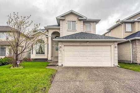422 Mountain Park Drive SE Calgary, AB T2Z 2T8