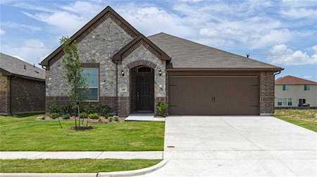608 Ridge View Way Justin, TX 76247