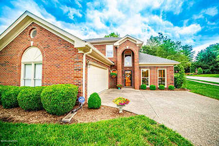 1301 Forest Garden Ct Louisville, KY 40223