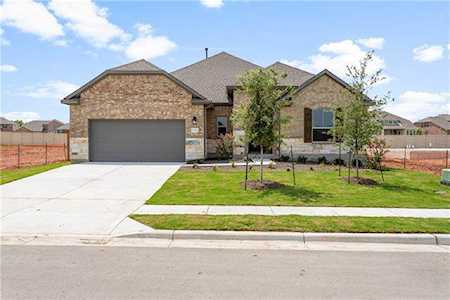 20320 Clare Island Bnd Pflugerville, TX 78660