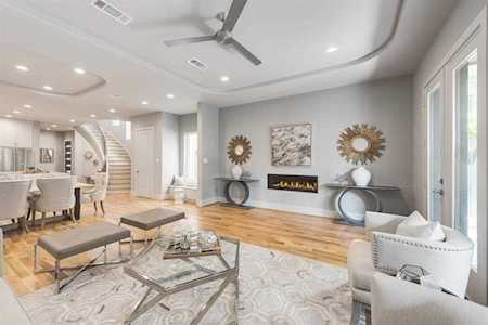 419 Birdsall St Houston, TX 77007