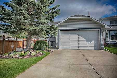 9086 Scurfield Drive NW Calgary, AB T3L 1W3