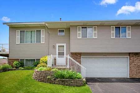 15901 Gooseberry Way Apple Valley, MN 55124