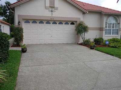 3819 Nottingham Drive Tarpon Springs, FL 34688