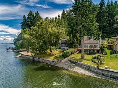 9638 Green Spot Place NE Bainbridge Island, WA 98110