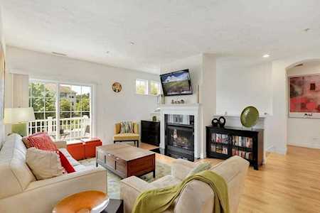 48 Seven Springs Lane #F Burlington, MA 01803
