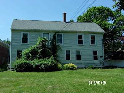 200 W Main St Millbury, MA 01527