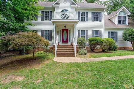 8707 Hillcreek Dr Midlothian, VA 23112