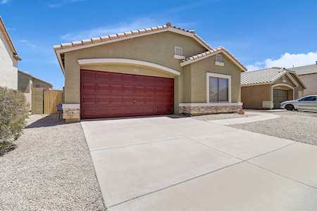 16586 W Latham Street Goodyear, AZ 85338