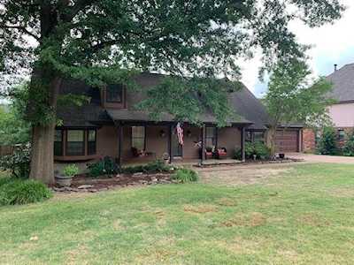 8361 Bazemore Rd Cordova, TN 38018