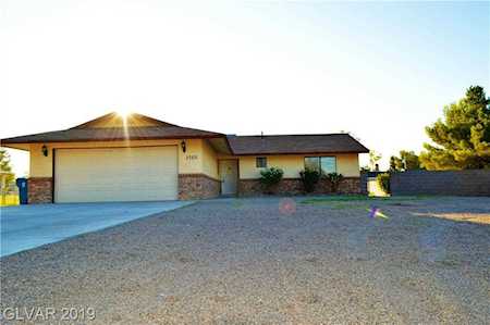 3750 Berkeley St Logandale, NV 89021