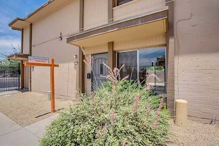 7715 N 19th Avenue Phoenix, AZ 85021
