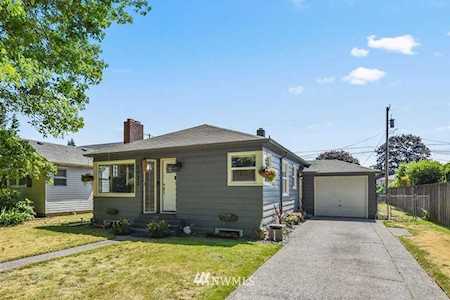 1022 22nd Ave Longview, WA 98632