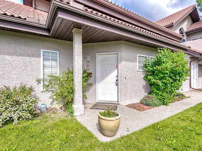 1997 Sirocco Drive SW #606 Calgary, AB T3H 3E6