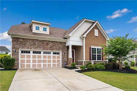 128 Glastonbury Dr Mooresville, NC 28115