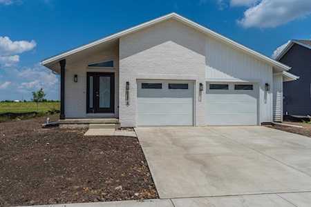 2618 Limestone Ct Normal, IL 61761