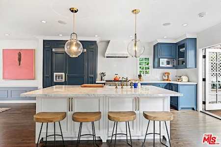 5740 Spring Oak Terrace Los Angeles, CA 90068