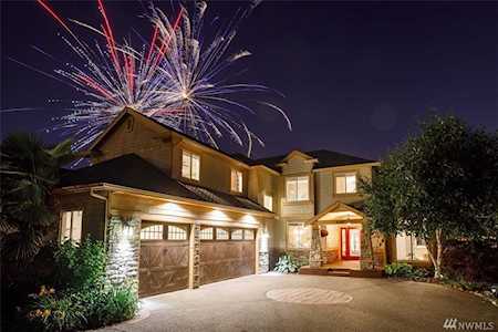 4849 N Island Dr E Bonney Lake, WA 98391